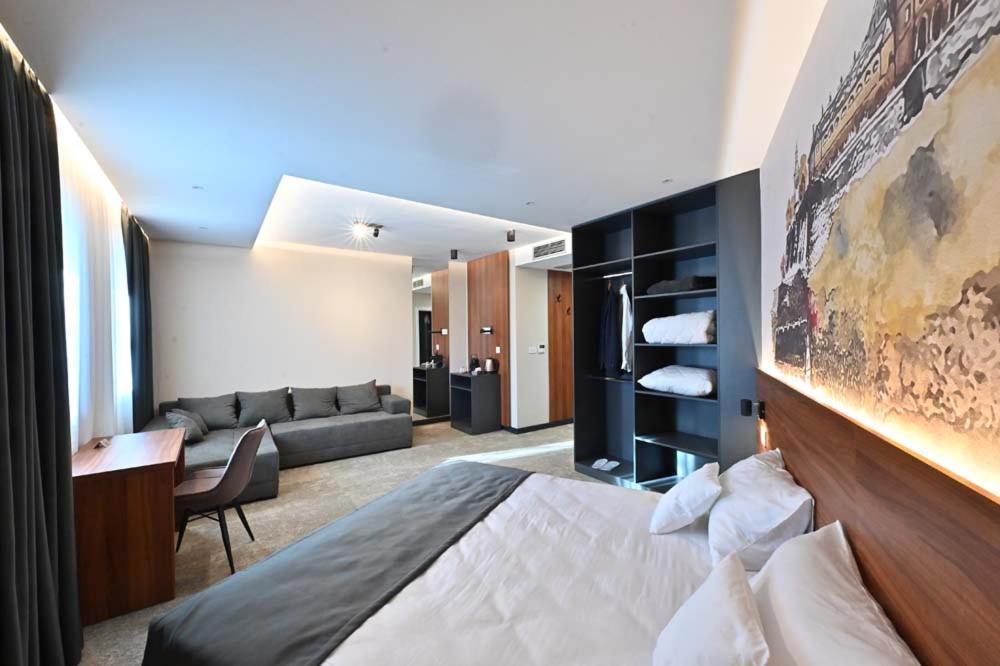 Tvrdjava Rooms - 노비사드 외부 사진